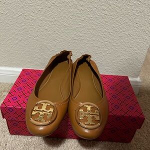 Tory Burch Tan Leather Flats with Logo Medallion